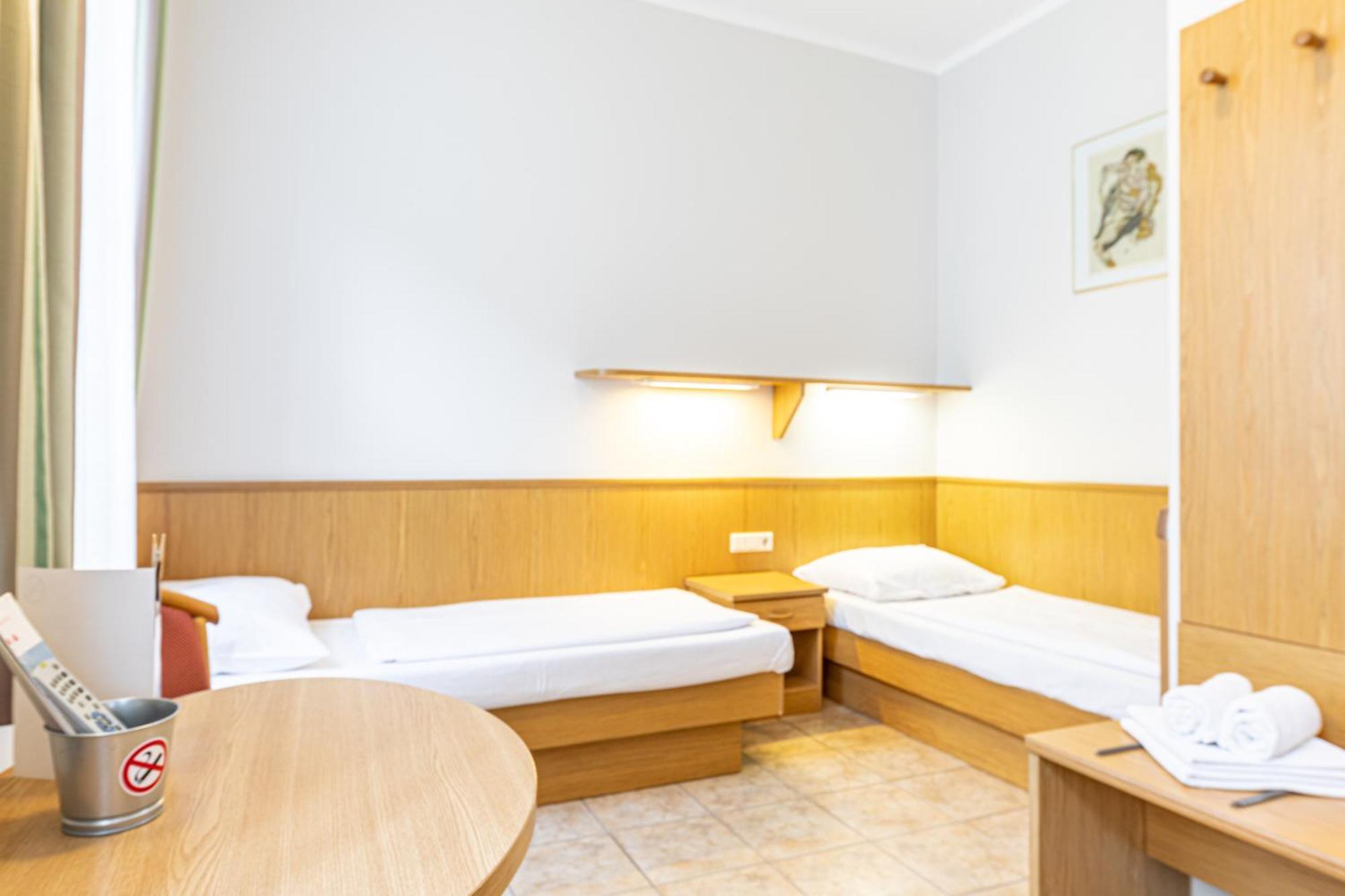 Hotel-Pension Fuenfhaus Vídeň Exteriér fotografie